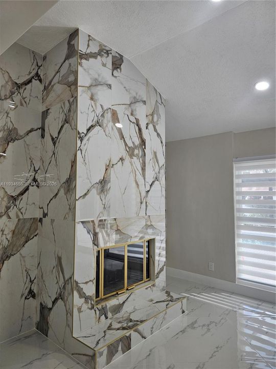 待售: $1,250,000 (4 贝兹, 2 浴室, 0 平方英尺)