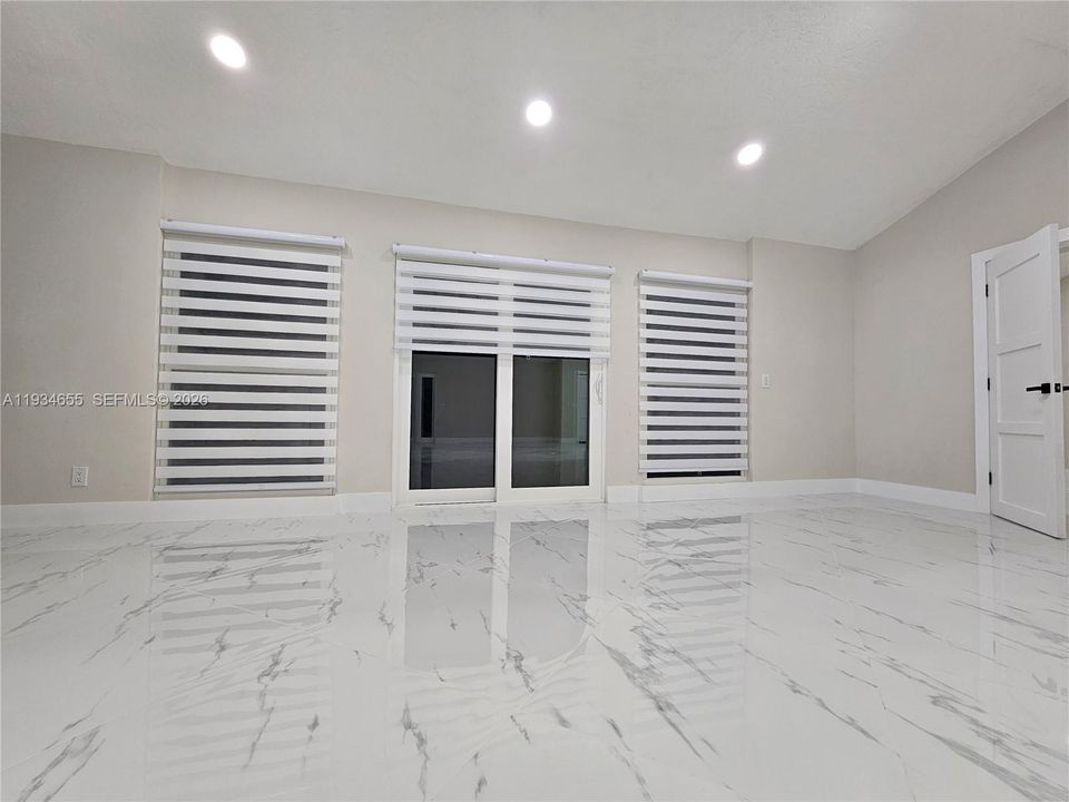 待售: $1,250,000 (4 贝兹, 2 浴室, 0 平方英尺)