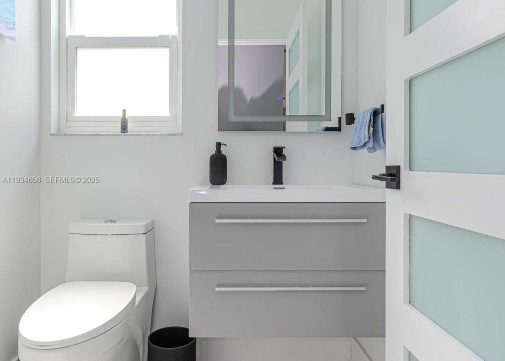 待售: $675,000 (4 贝兹, 3 浴室, 2511 平方英尺)