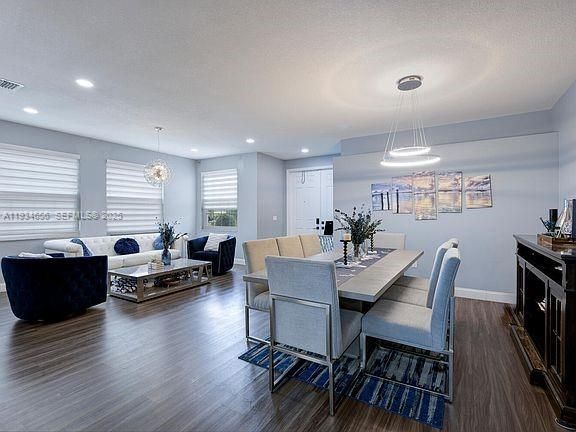 待售: $675,000 (4 贝兹, 3 浴室, 2511 平方英尺)