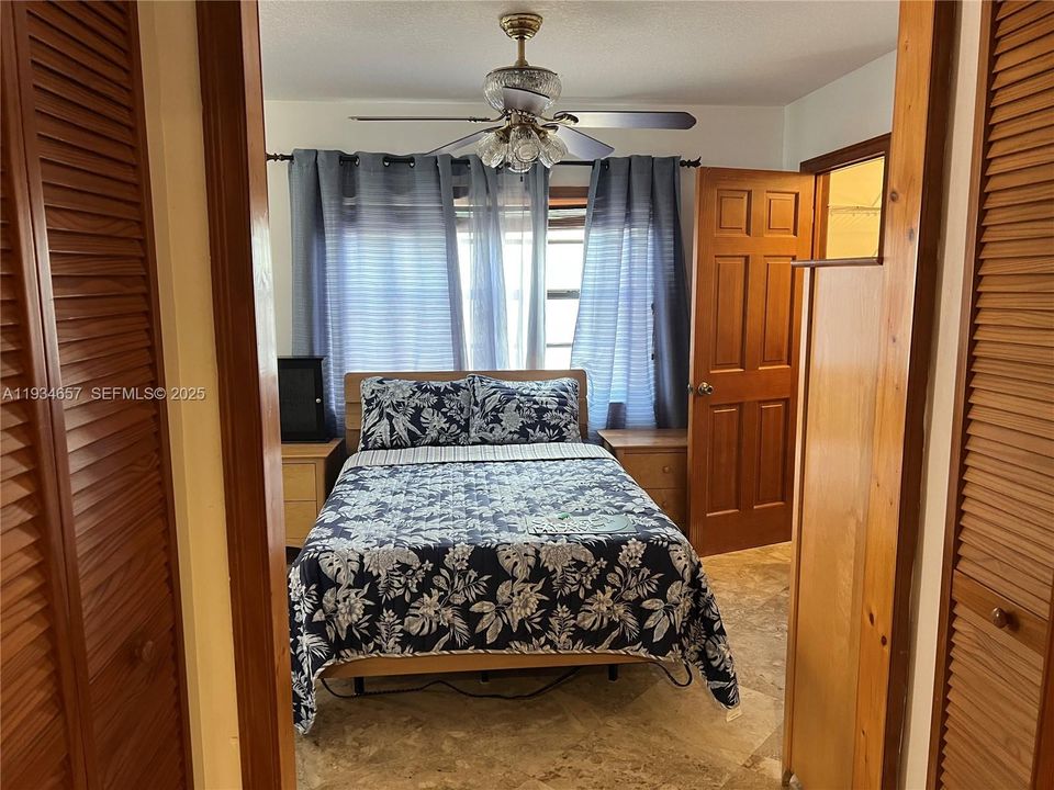 For Rent: $1,500 (1 beds, 1 baths, 1743 Square Feet)