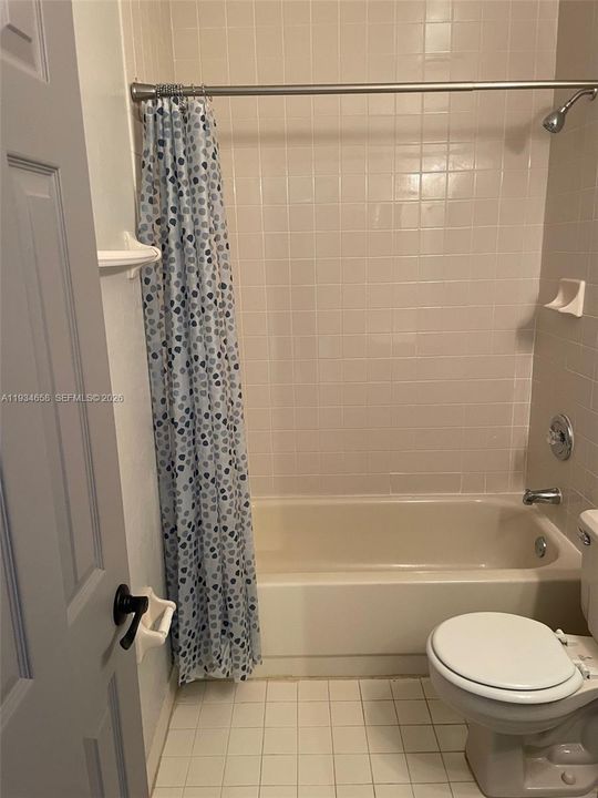Vendido Recientemente: $285,000 (2 camas, 2 baños, 990 Pies cuadrados)