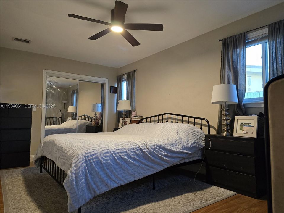 For Sale: $589,000 (3 beds, 2 baths, 1530 Square Feet)