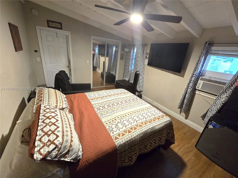 For Sale: $589,000 (3 beds, 2 baths, 1530 Square Feet)