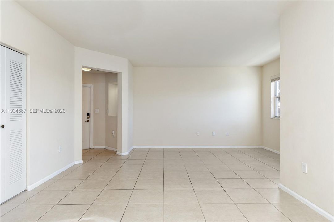 En Venta: $380,000 (2 camas, 2 baños, 1205 Pies cuadrados)