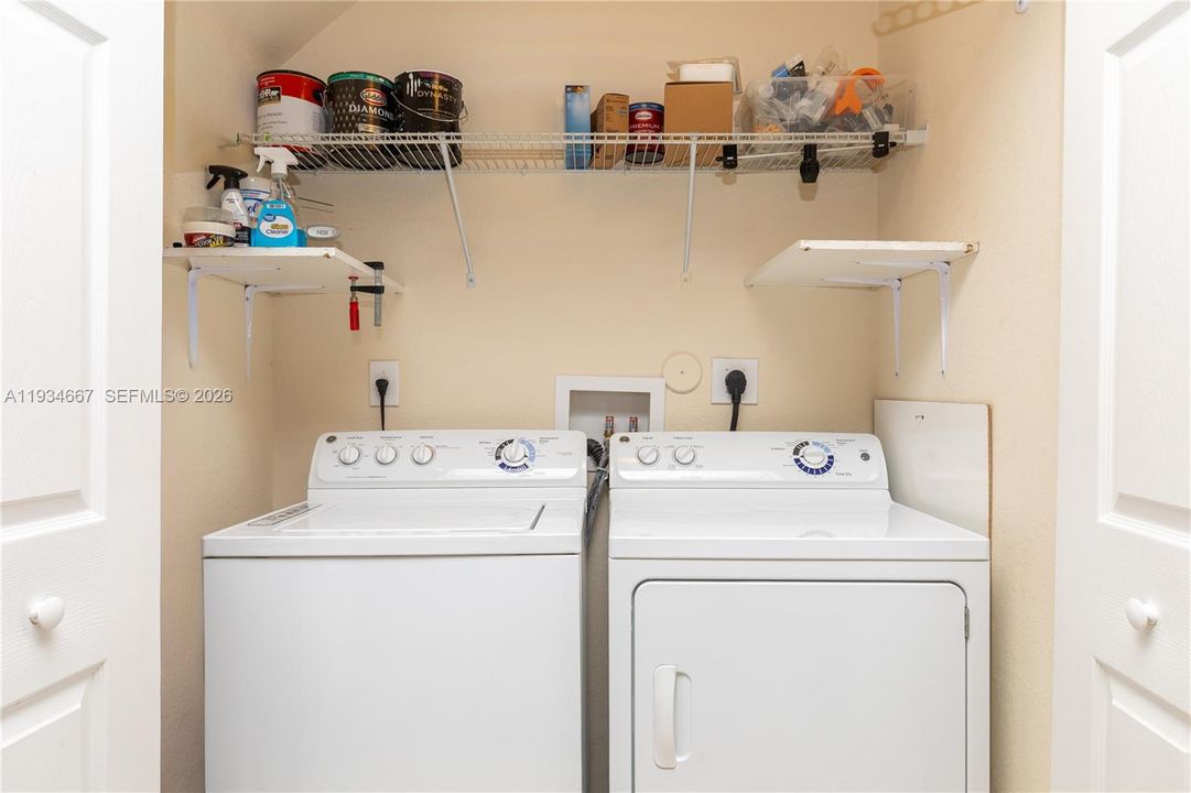 En Venta: $380,000 (2 camas, 2 baños, 1205 Pies cuadrados)