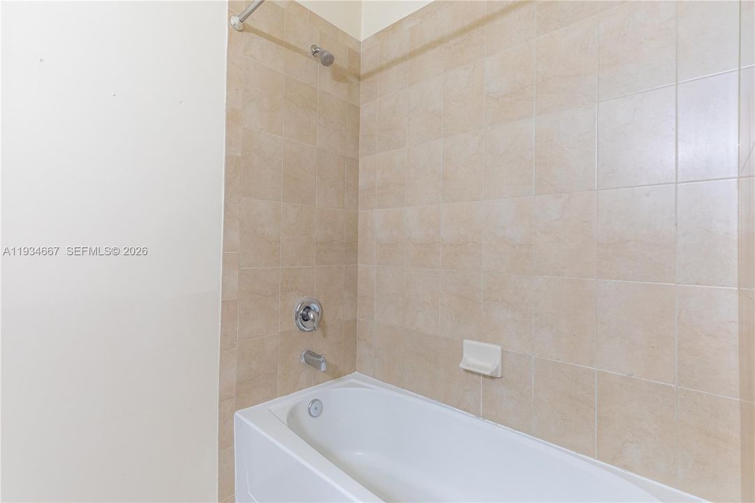 En Venta: $380,000 (2 camas, 2 baños, 1205 Pies cuadrados)