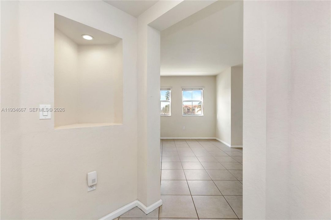 En Venta: $380,000 (2 camas, 2 baños, 1205 Pies cuadrados)