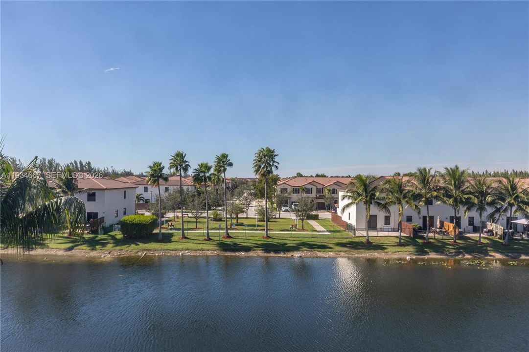 En Venta: $380,000 (2 camas, 2 baños, 1205 Pies cuadrados)