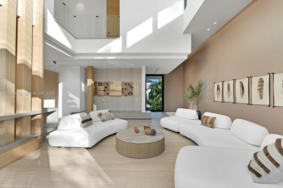 For Sale: $11,990,000 (6 beds, 7 baths, 0 Square Feet)
