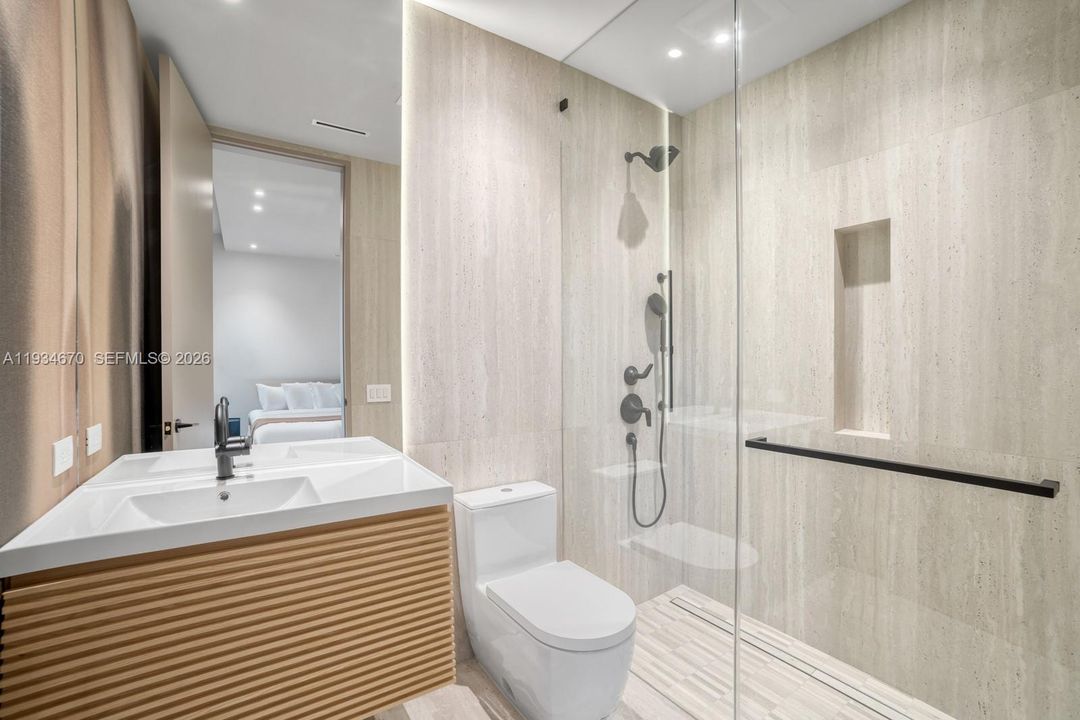 For Sale: $11,990,000 (6 beds, 7 baths, 0 Square Feet)