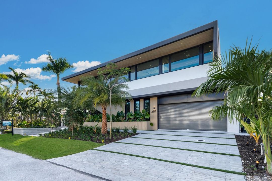 For Sale: $11,990,000 (6 beds, 7 baths, 0 Square Feet)