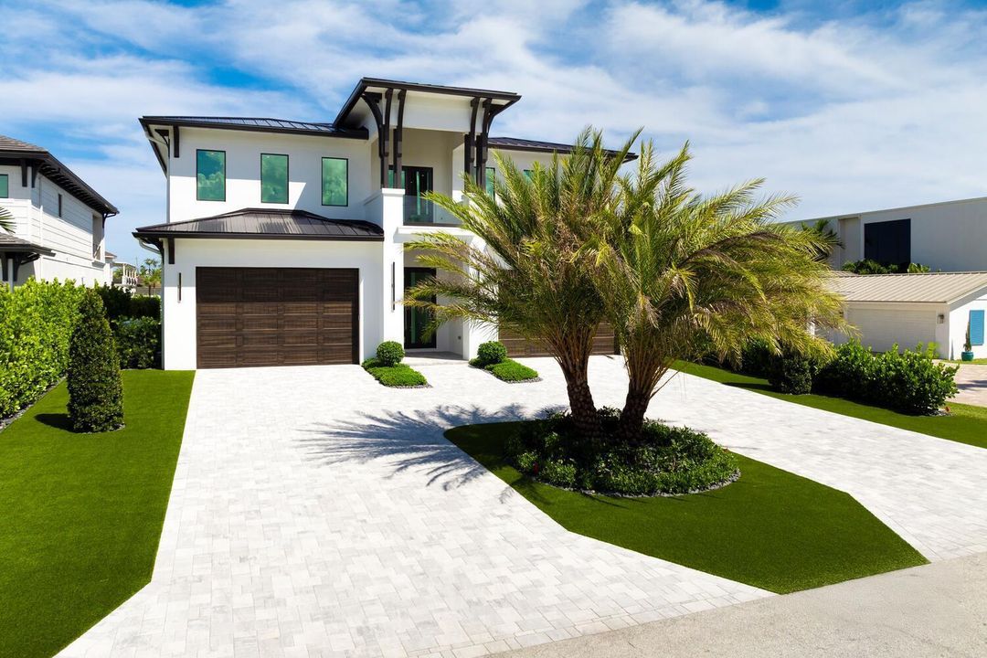 FRONT EXTERIOR