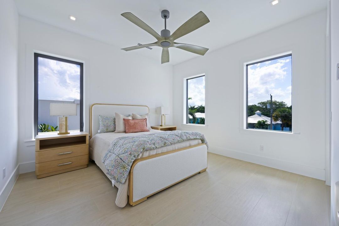 GUEST BEDROOM 2ND FLOOR