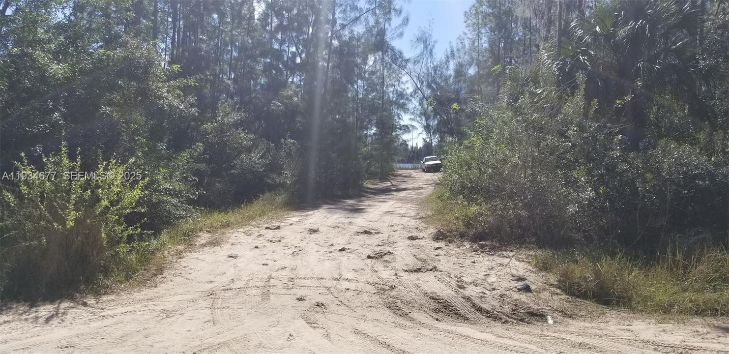 待售: $57,590 (0.27 acres)