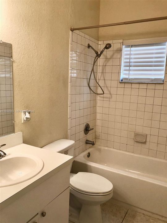 For Rent: $3,000 (3 beds, 2 baths, 1700 Square Feet)