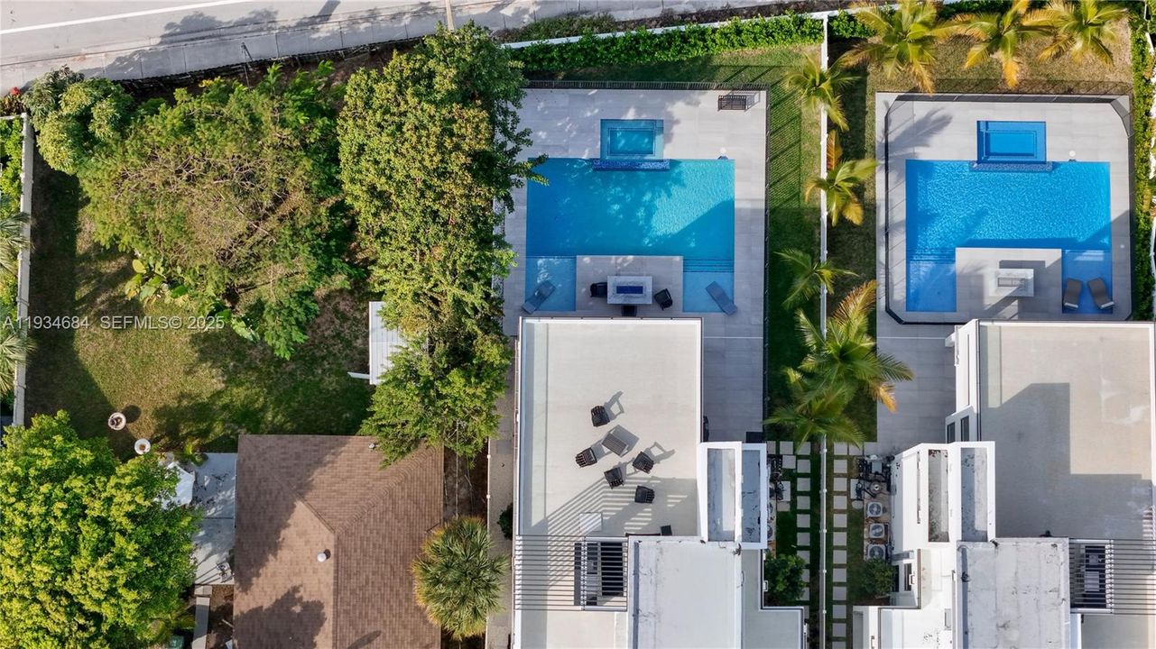 : $4,850,000 (5 贝兹, 6 浴室, 0 平方英尺)