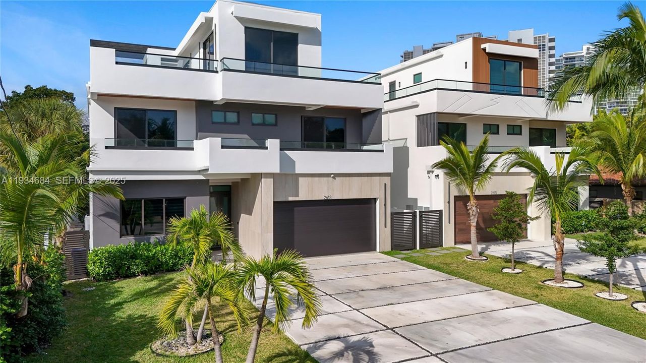 : $4,850,000 (5 贝兹, 6 浴室, 0 平方英尺)