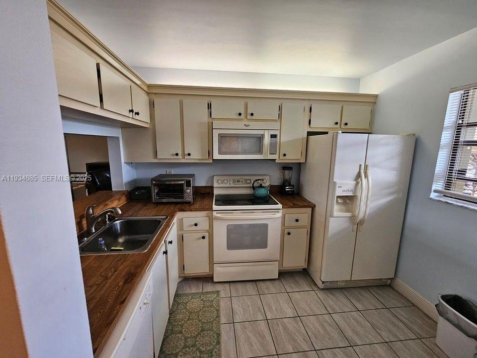 For Sale: $70,000 (2 beds, 2 baths, 790 Square Feet)