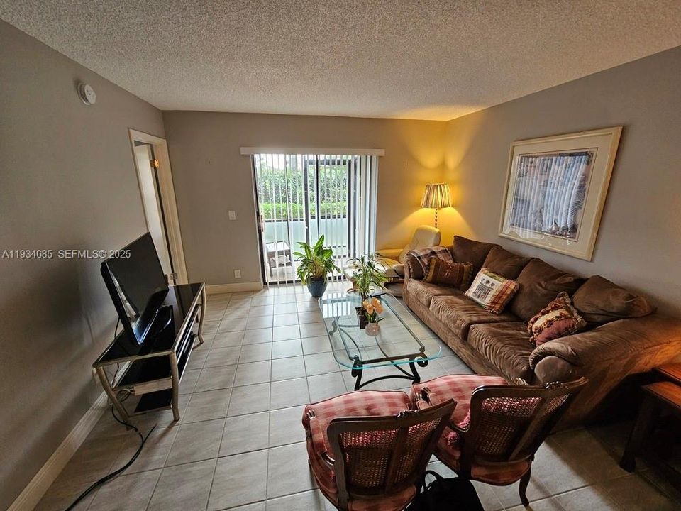 For Sale: $70,000 (2 beds, 2 baths, 790 Square Feet)