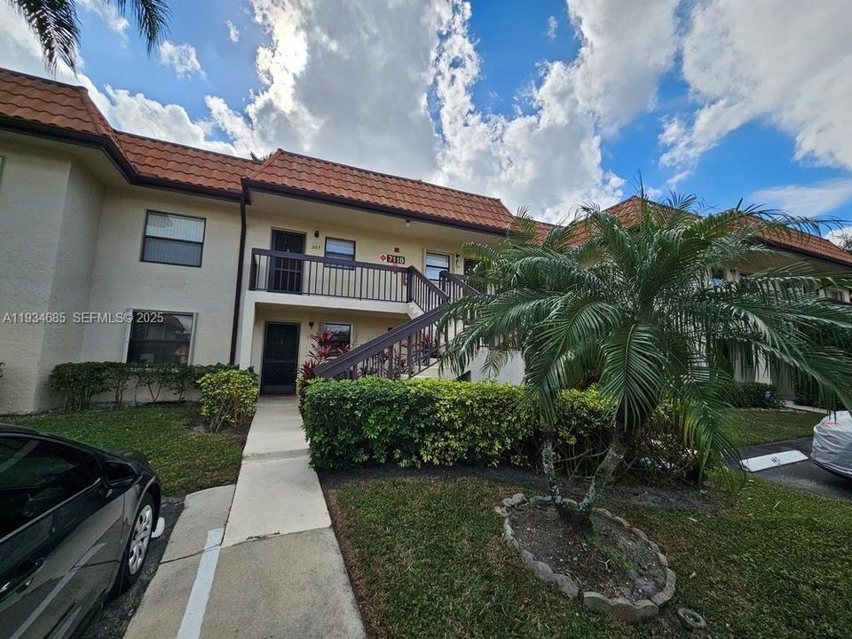 For Sale: $70,000 (2 beds, 2 baths, 790 Square Feet)