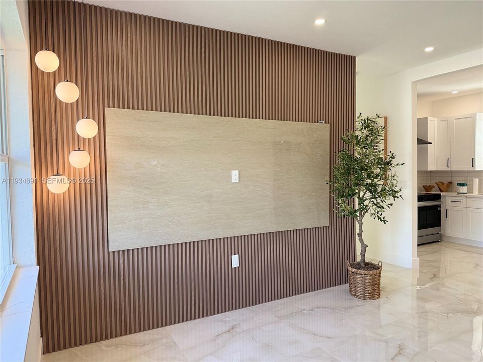 En Venta: $590,000 (3 camas, 2 baños, 0 Pies cuadrados)