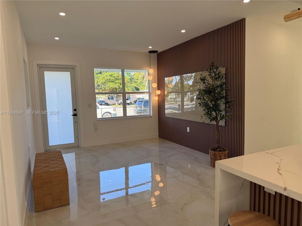 En Venta: $590,000 (3 camas, 2 baños, 0 Pies cuadrados)