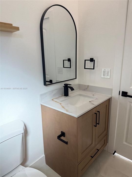 En Venta: $590,000 (3 camas, 2 baños, 0 Pies cuadrados)