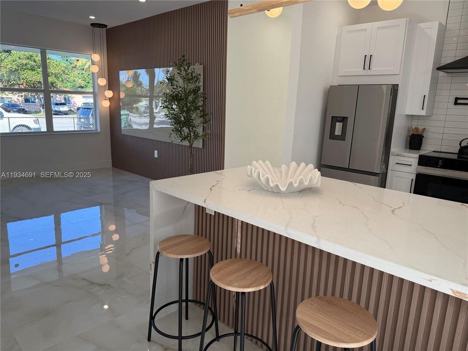 En Venta: $590,000 (3 camas, 2 baños, 0 Pies cuadrados)