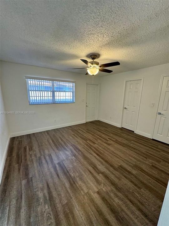 出租: $2,400 (2 贝兹, 2 浴室, 1869 平方英尺)