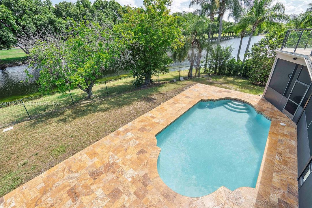 For Sale: $899,900 (5 beds, 3 baths, 2858 Square Feet)