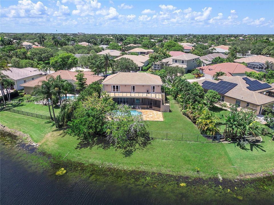 For Sale: $899,900 (5 beds, 3 baths, 2858 Square Feet)