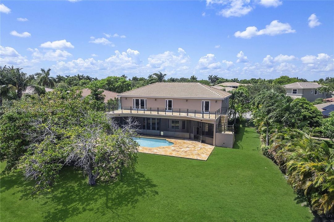 For Sale: $899,900 (5 beds, 3 baths, 2858 Square Feet)