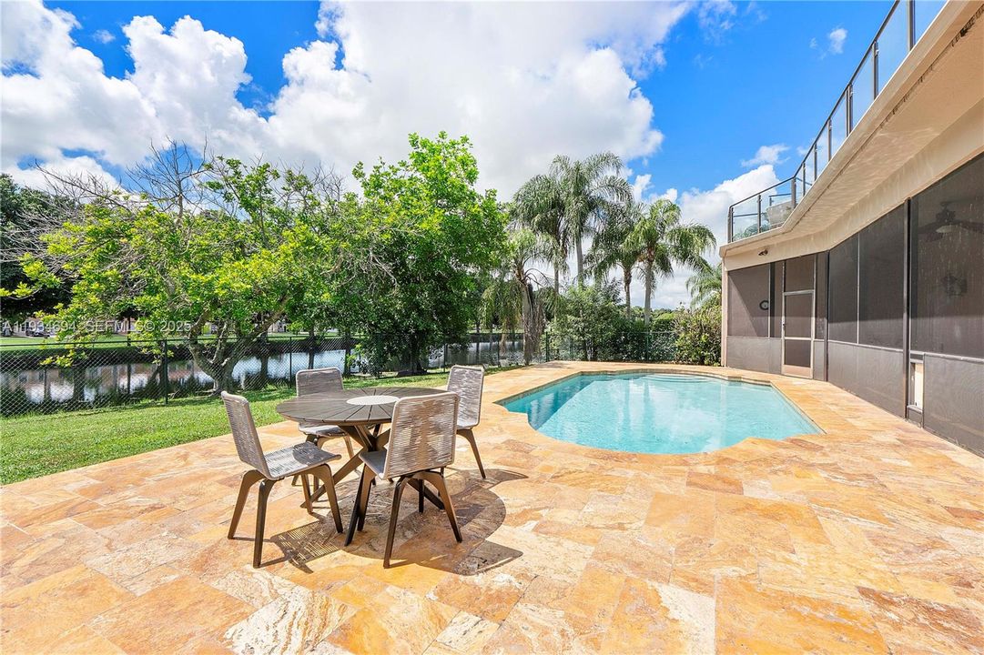 For Sale: $899,900 (5 beds, 3 baths, 2858 Square Feet)