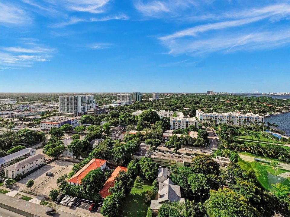 出租: $4,900 (2 贝兹, 2 浴室, 1449 平方英尺)