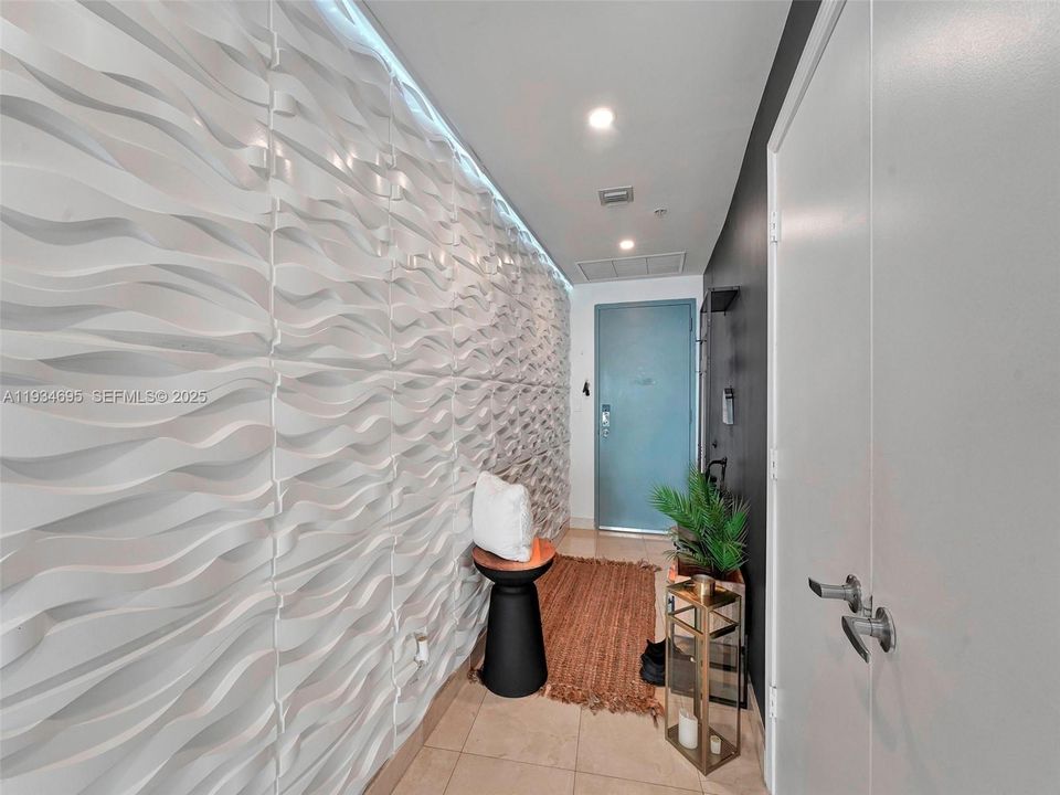 出租: $4,900 (2 贝兹, 2 浴室, 1449 平方英尺)