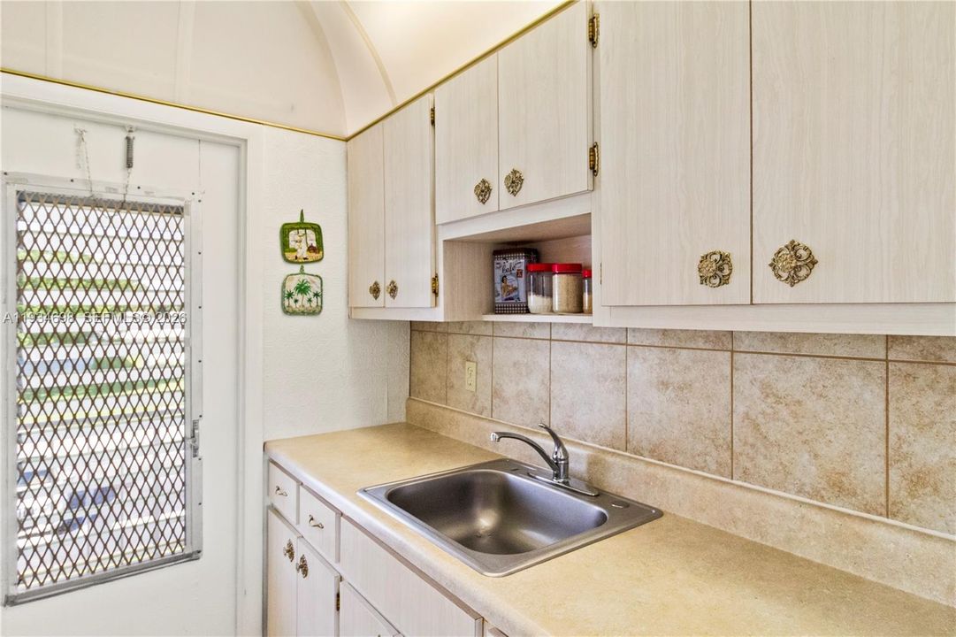 En Venta: $112,000 (2 camas, 1 baños, 750 Pies cuadrados)