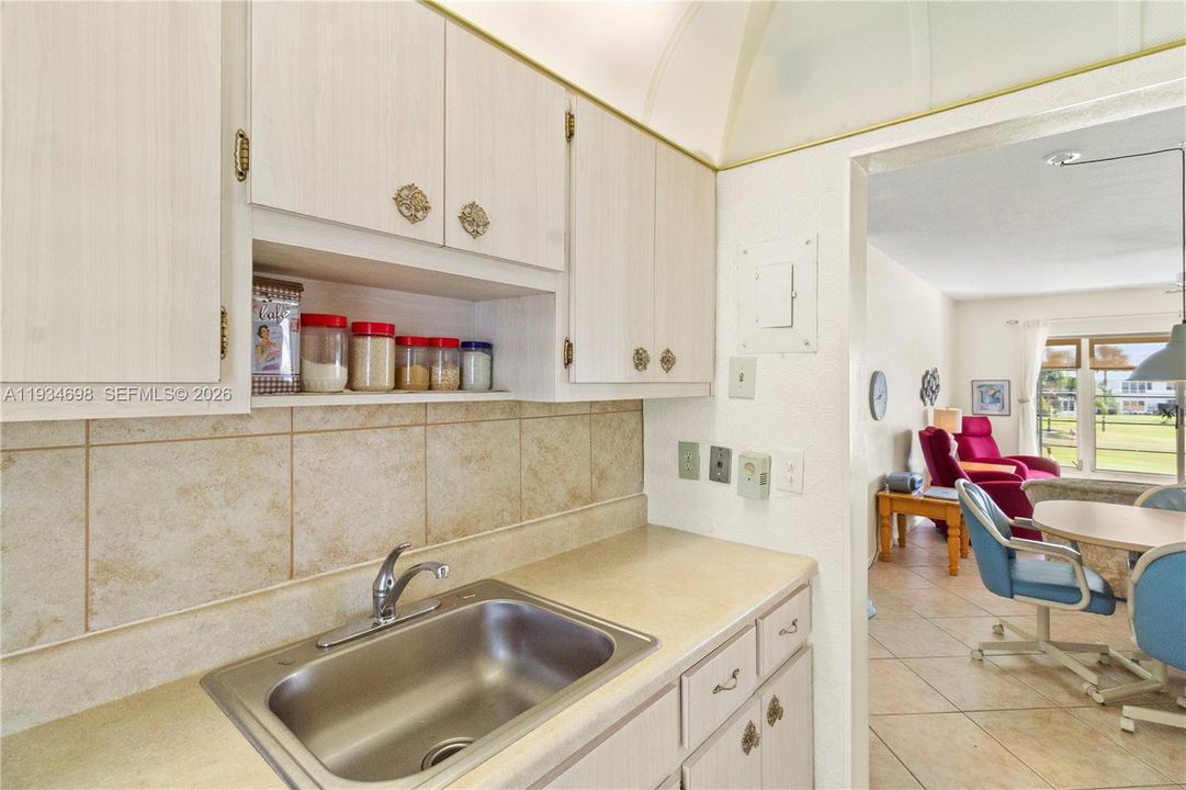 En Venta: $112,000 (2 camas, 1 baños, 750 Pies cuadrados)