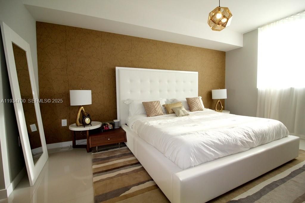 En Renta: $4,200 (3 camas, 3 baños, 1684 Pies cuadrados)