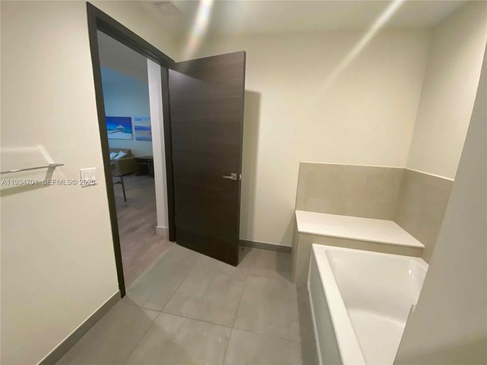 На продажу: $430,000 (1 спален, 1 ванн, 730 Квадратных фут)