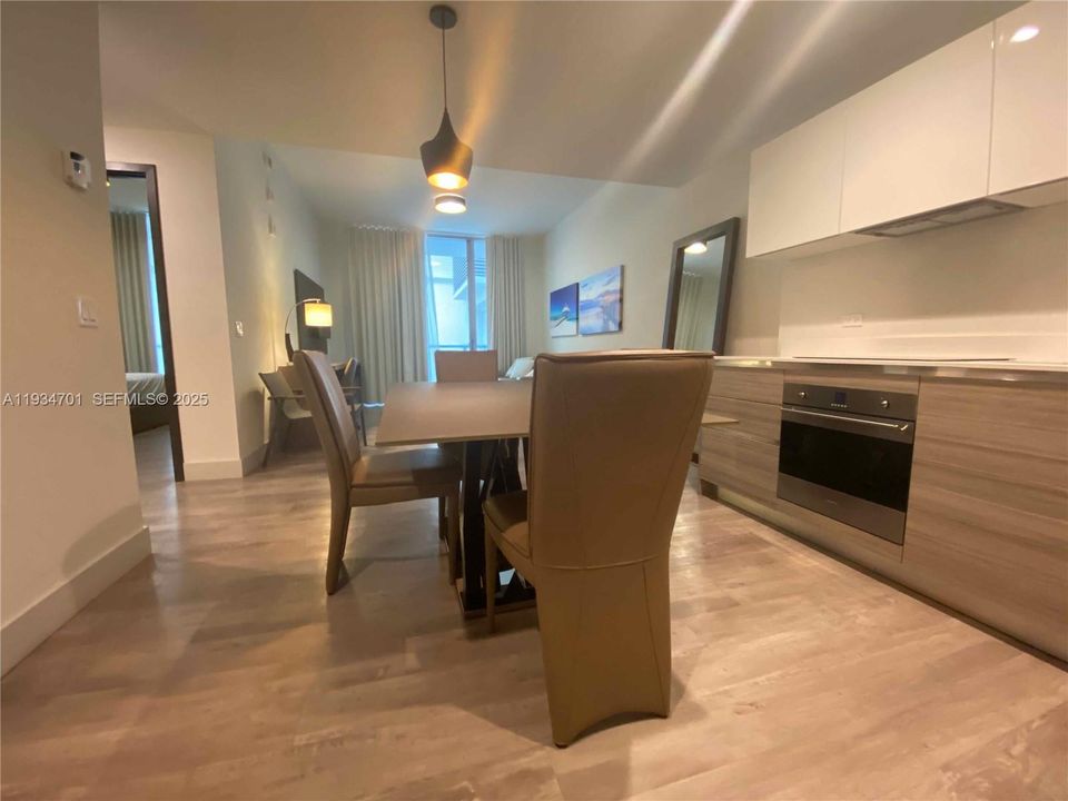 На продажу: $430,000 (1 спален, 1 ванн, 730 Квадратных фут)