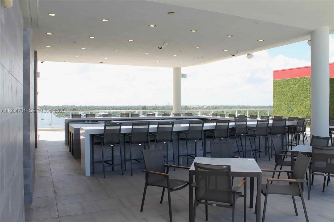 На продажу: $430,000 (1 спален, 1 ванн, 730 Квадратных фут)