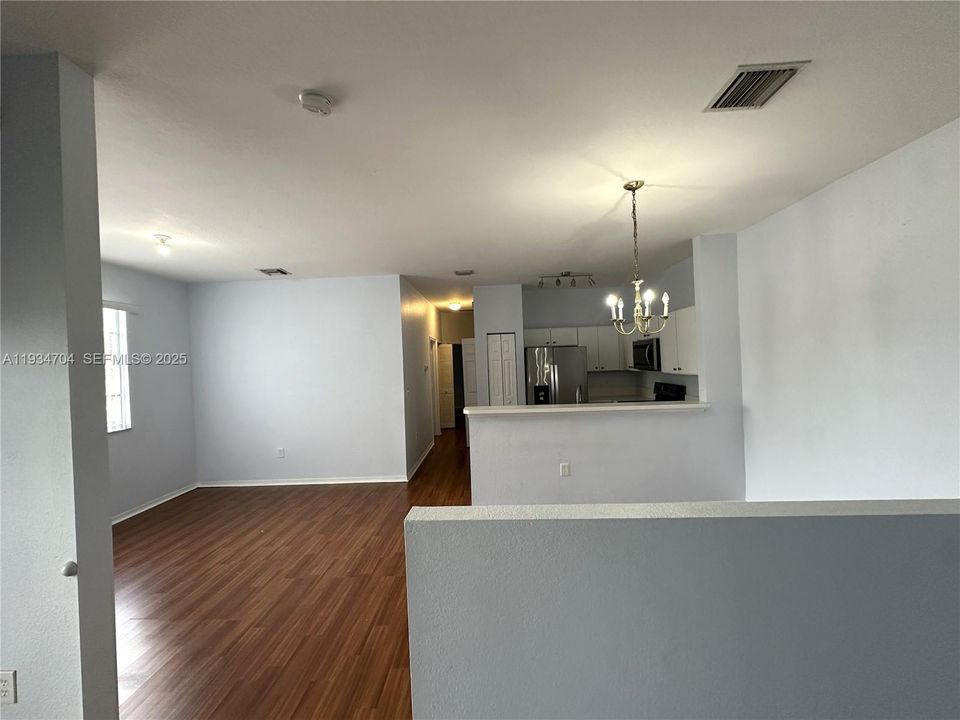 出租: $2,600 (2 贝兹, 2 浴室, 1036 平方英尺)