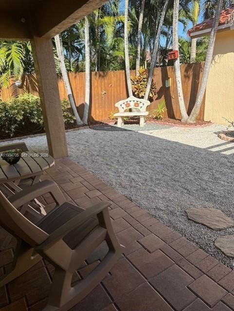 На продажу: $550,000 (3 спален, 2 ванн, 1539 Квадратных фут)