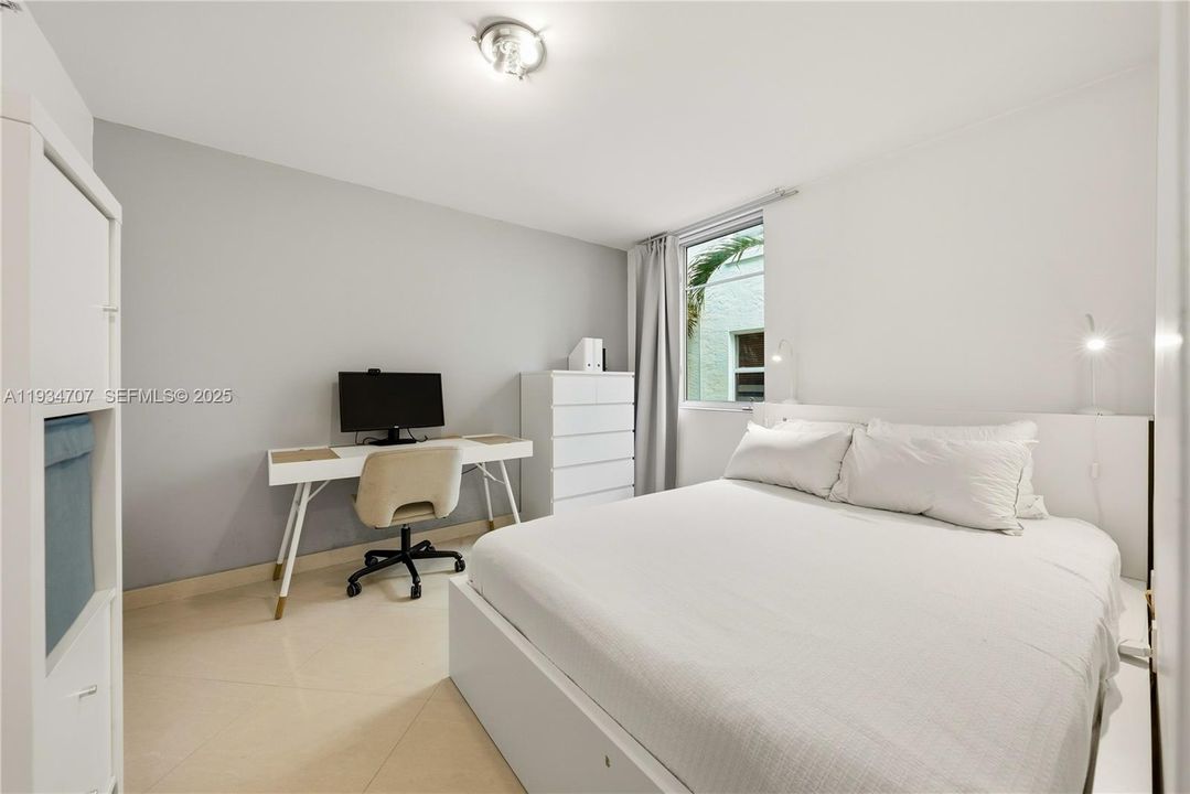 待售: $635,000 (2 贝兹, 2 浴室, 913 平方英尺)