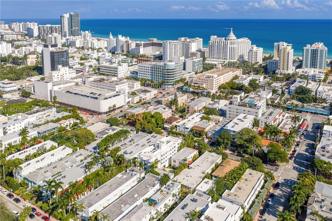 待售: $635,000 (2 贝兹, 2 浴室, 913 平方英尺)