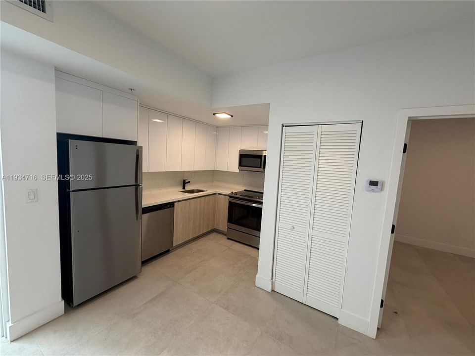 For Rent: $2,490 (2 beds, 1 baths, 0 Square Feet)