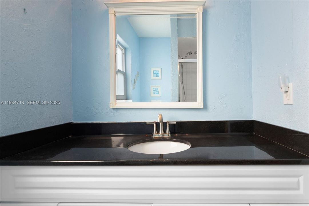 В аренду: $3,400 (3 спален, 2 ванн, 1479 Квадратных фут)