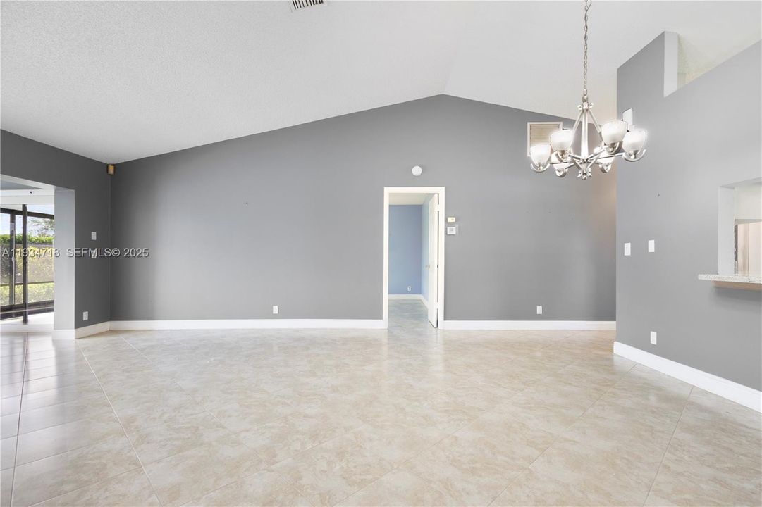 В аренду: $3,400 (3 спален, 2 ванн, 1479 Квадратных фут)