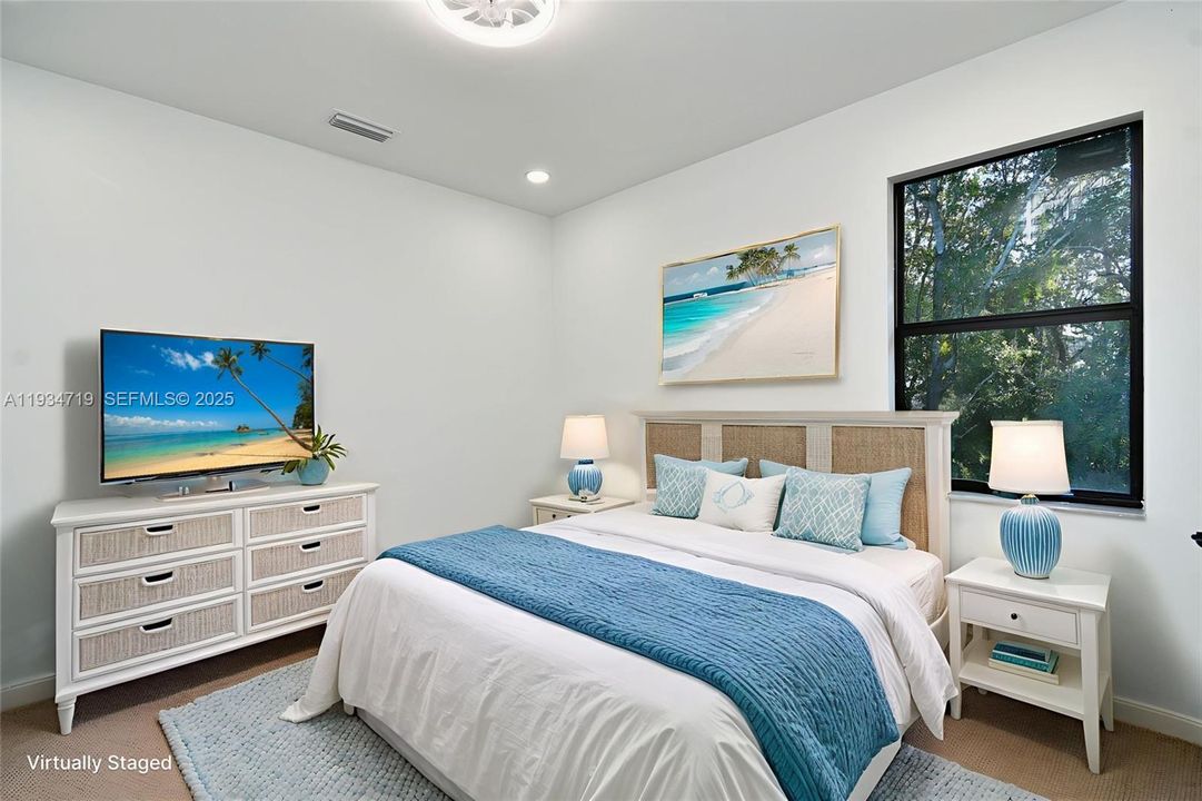 На продажу: $599,900 (5 спален, 3 ванн, 0 Квадратных фут)